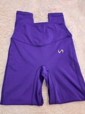 TLF Apparel High-Waisted Purple Workout Leggings - Size Small